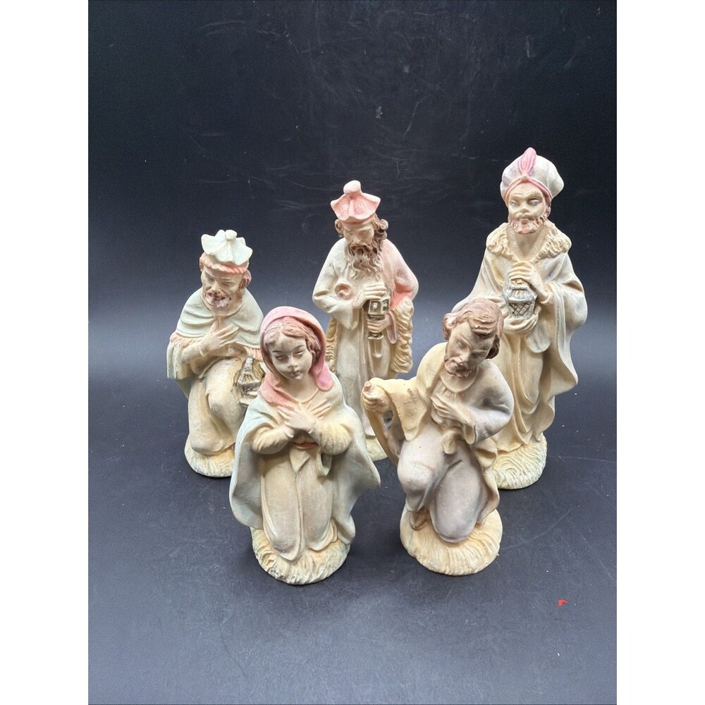 Cream & Pastel Three Magi Kings - Tres Reyes Magos Figure Christmas Set Of 5